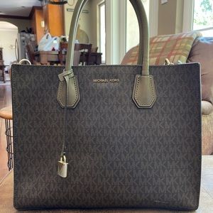 Micheal Kors Mercer Handbag